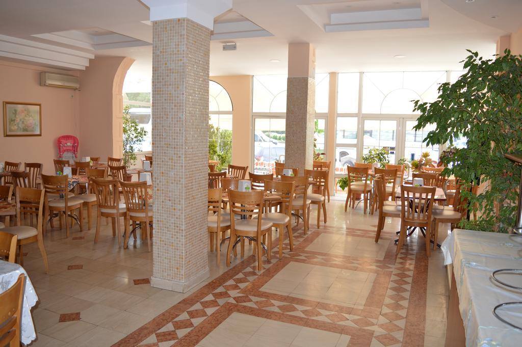 Vip Hotel Skopje - New Management Kültér fotó