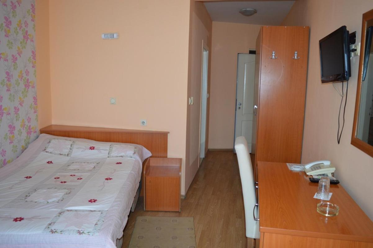 Vip Hotel Skopje - New Management Kültér fotó
